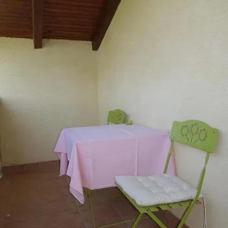 Apartment Apartment Donata In Privlaka